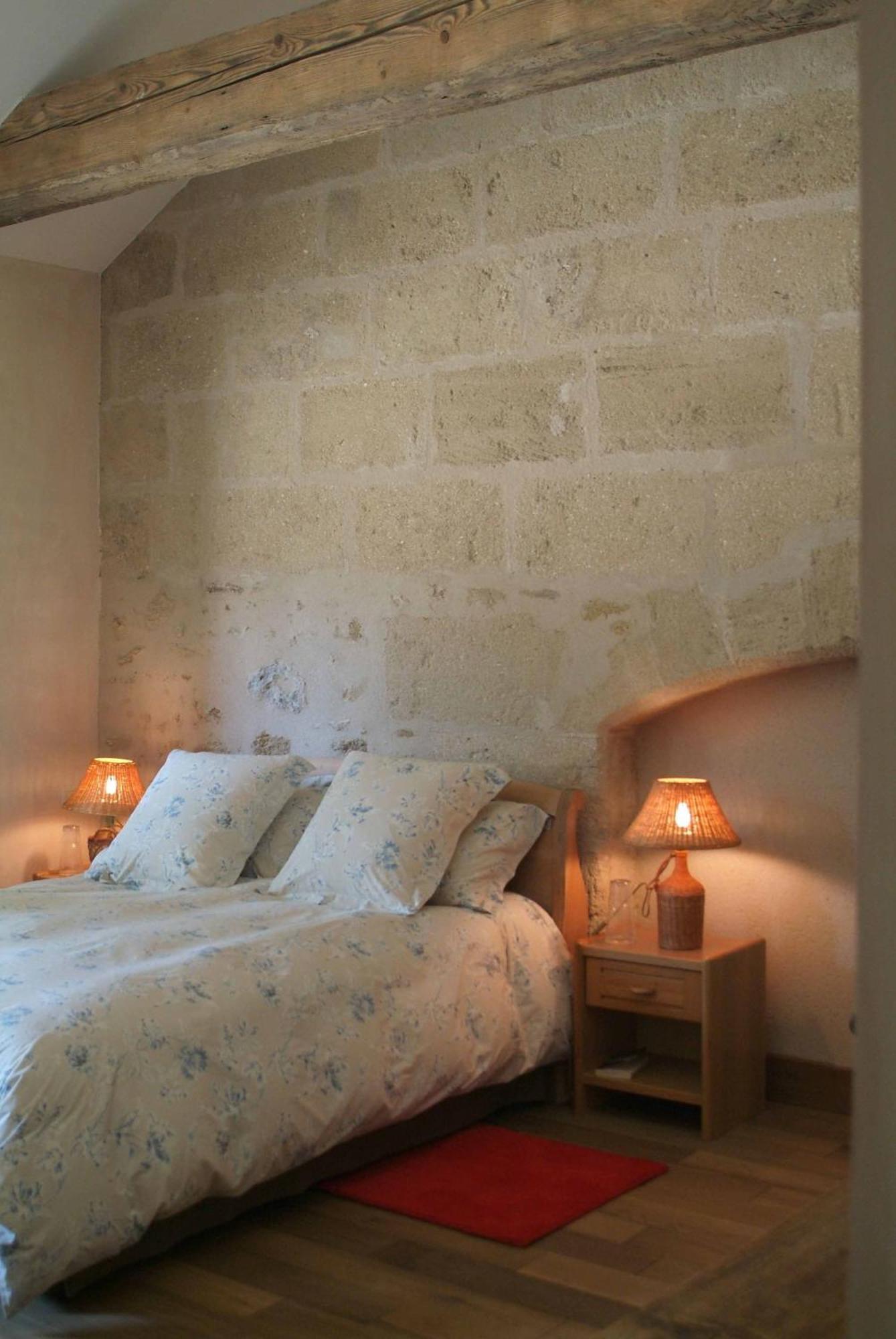 Chateau Du Beugnon Bed and Breakfast Tigné Esterno foto